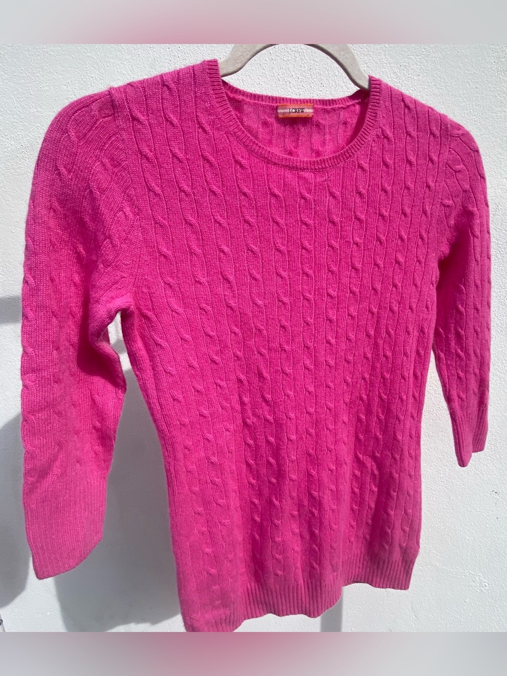 J. Crew 100% Cashemere Pink Cable Knit 3/4 Sleeve Sweater Size XS - Picture 2 of 4